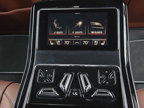 Used 2024 Audi S8 image 19