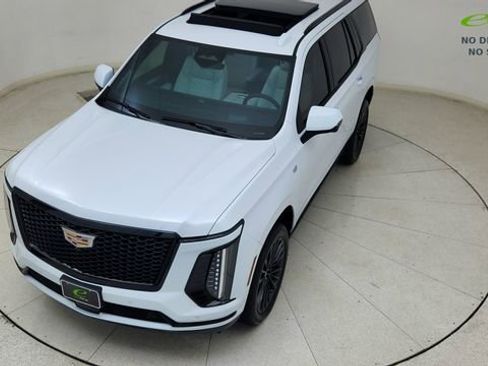 Used 2026 Cadillac Escalade Platinum Sport AWD/4WD image 81