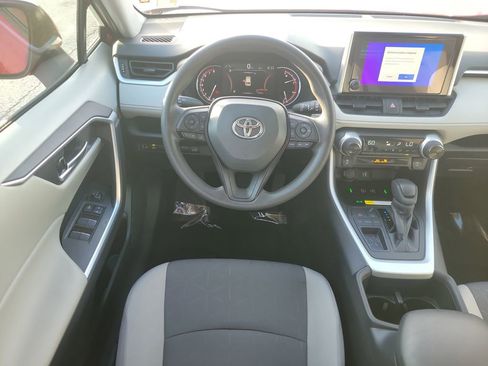Used 2024 Toyota RAV4 XLE image 14