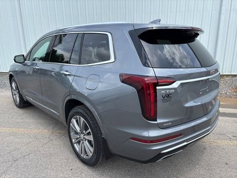 Used 2022 Cadillac XT6 Premium Luxury image 7