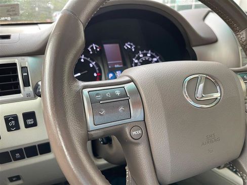 Used 2011 Lexus GX 460 image 41