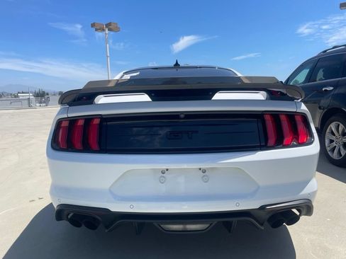 Used 2021 Ford Mustang GT w/ Black Accent Package RWD image 3