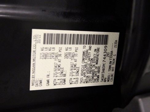 Used 2023 Nissan Rogue S image 25