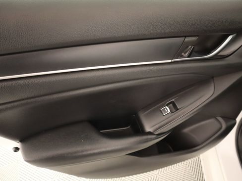 Used 2022 Honda Accord LX image 15