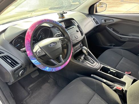 Used 2017 Ford Focus S image 6