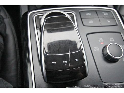 Used 2018 Mercedes-Benz GLE 43 AMG 4MATIC image 32