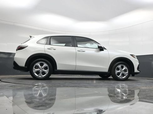 Used 2023 Honda HR-V LX image 35