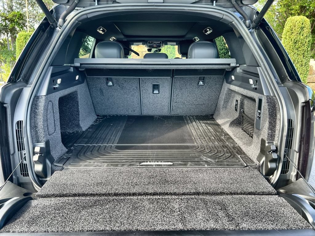 New 2026 Land Rover Range Rover SE AWD/4WD image 18