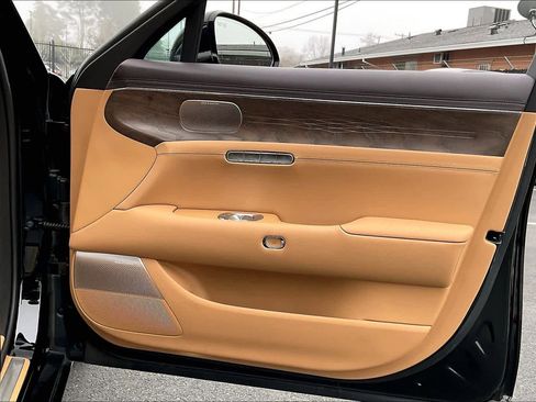 Used 2024 Genesis G90 3.5T image 26