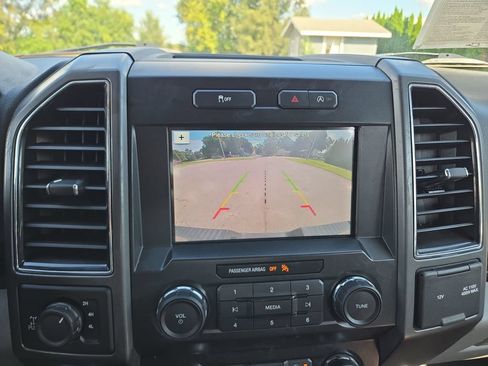 Certified 2019 Ford F150 XLT w/ Equipment Group 302A Luxury AWD/4WD image 27