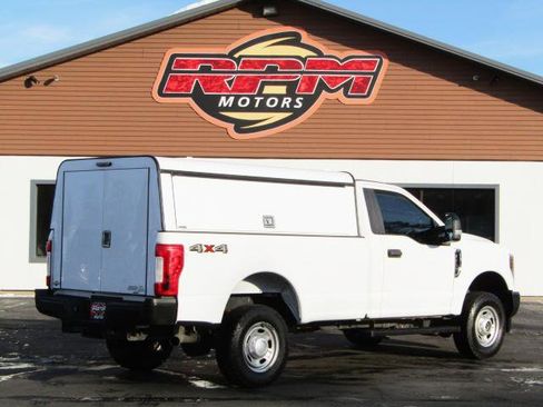 Used 2019 Ford F250 XL w/ Power Equipment Group image 5