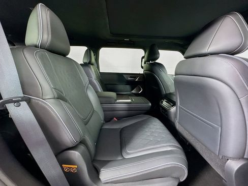 New 2026 INFINITI QX80 Autograph w/ Premium Cargo Package image 35