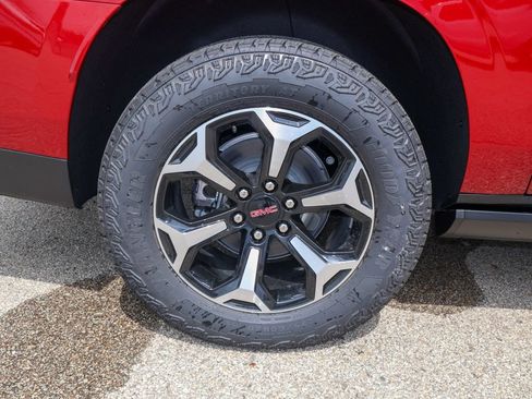 New 2026 GMC Yukon XL AT4 w/ AT4 Premium Plus Package AWD/4WD image 48