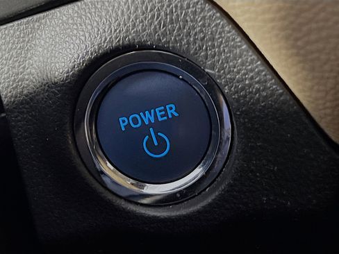 Used 2022 Toyota RAV4 Limited image 23