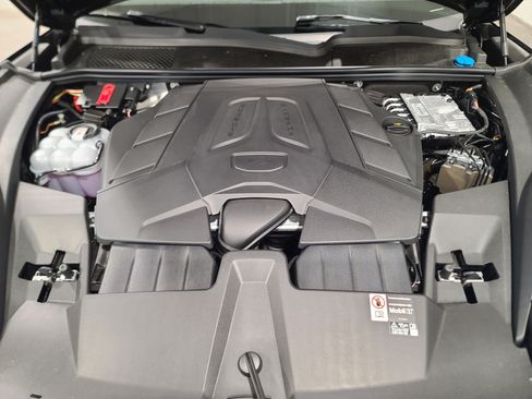 New 2026 Porsche Cayenne image 30