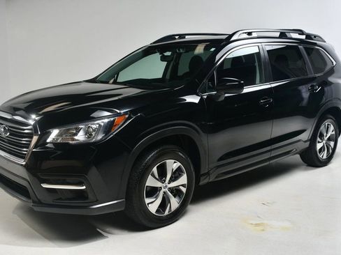 Used 2020 Subaru Ascent Premium w/ Convenience Package image 2