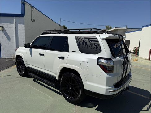 Used 2020 Toyota 4Runner Nightshade AWD/4WD image 8