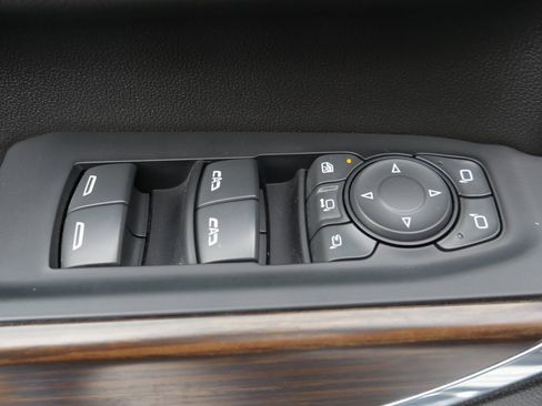 Used 2023 Chevrolet Silverado 2500 High Country w/ Technology Package image 30