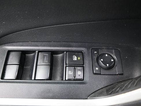 Used 2020 Toyota RAV4 TRD Off-Road image 11