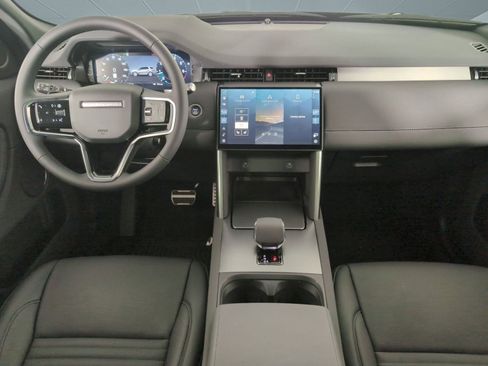 New 2025 Land Rover Discovery Sport Dynamic SE image 13