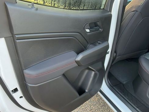 New 2026 Chevrolet Colorado Z71 image 16