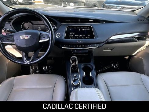 Certified 2022 Cadillac XT4 Luxury image 14