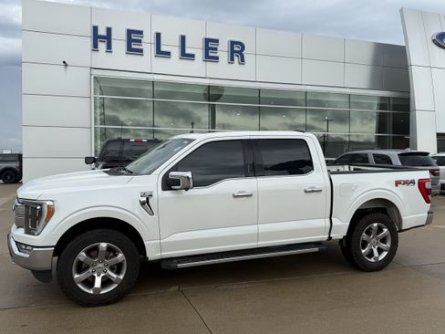 Used 2021 Ford F150 Lariat w/ Equipment Group 502A High AWD/4WD image 3