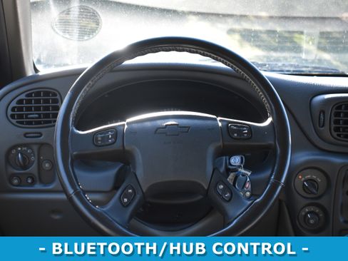 Used 2003 Chevrolet TrailBlazer LTZ w/ Skid Plate Package image 11