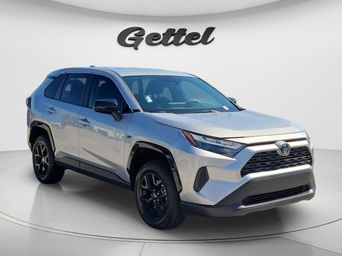 Certified 2023 Toyota RAV4 LE FWD image 3