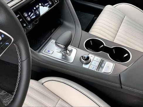 Used 2025 Genesis G70 2.5T w/ Sport Prestige Package image 9