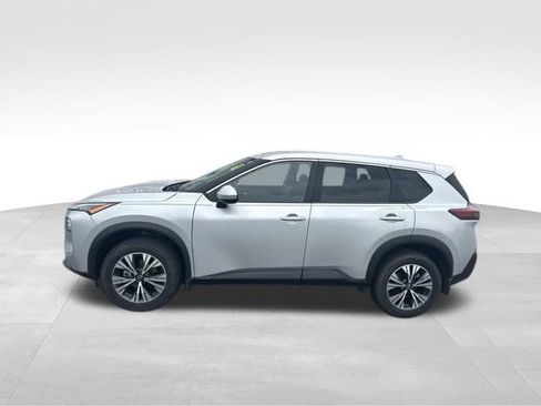 Used 2023 Nissan Rogue SV AWD/4WD image 3