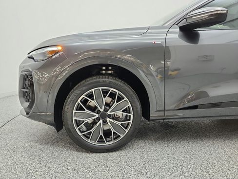New 2026 Audi Q5 Premium Plus AWD/4WD image 15