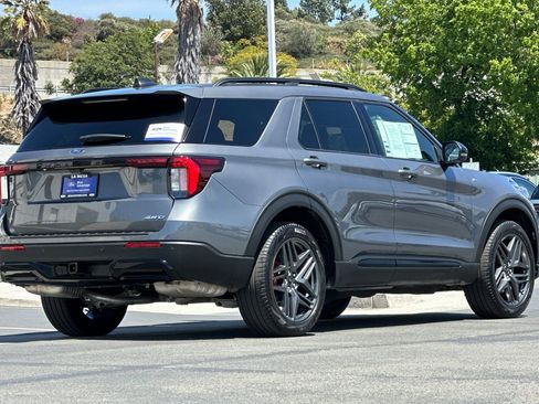 Certified 2025 Ford Explorer ST-Line w/ ST-Line Street Pack AWD/4WD image 3