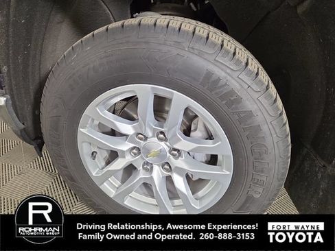 Used 2020 Chevrolet Silverado 1500 LT w/ LT Value Package AWD/4WD image 11