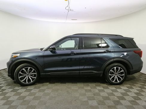 Used 2023 Ford Explorer ST-Line w/ Class IV Trailer Tow Package image 6