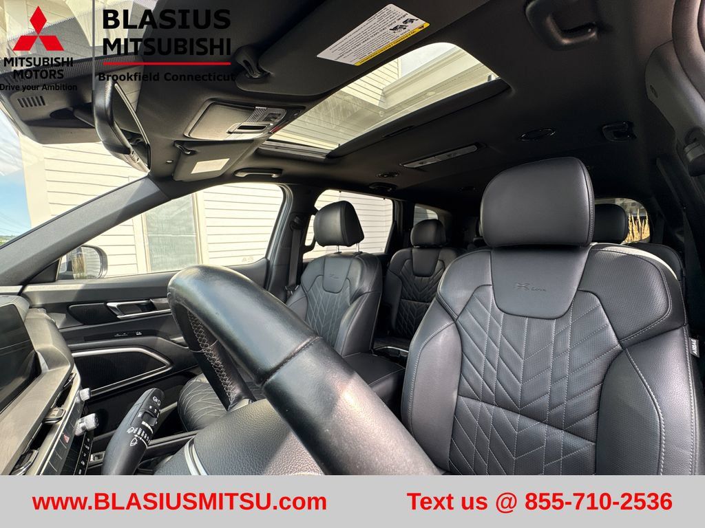 Used 2025 Kia Telluride EX X-Line AWD/4WD image 19