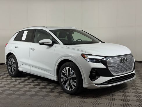 Used 2025 Audi Q4 e-tron Premium w/ Premium Plus RWD image 7
