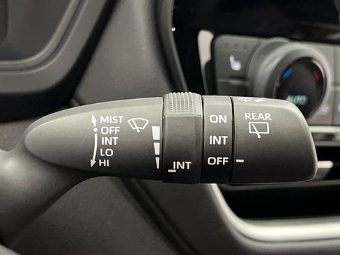 Used 2025 Toyota Grand Highlander FWD image 60