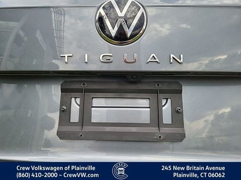 Used 2023 Volkswagen Tiguan SE R-Line FWD image 29