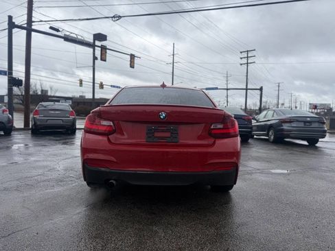 Used 2016 BMW 228i 228i 2dr Coupe SULEV w/ M Sport Package image 4