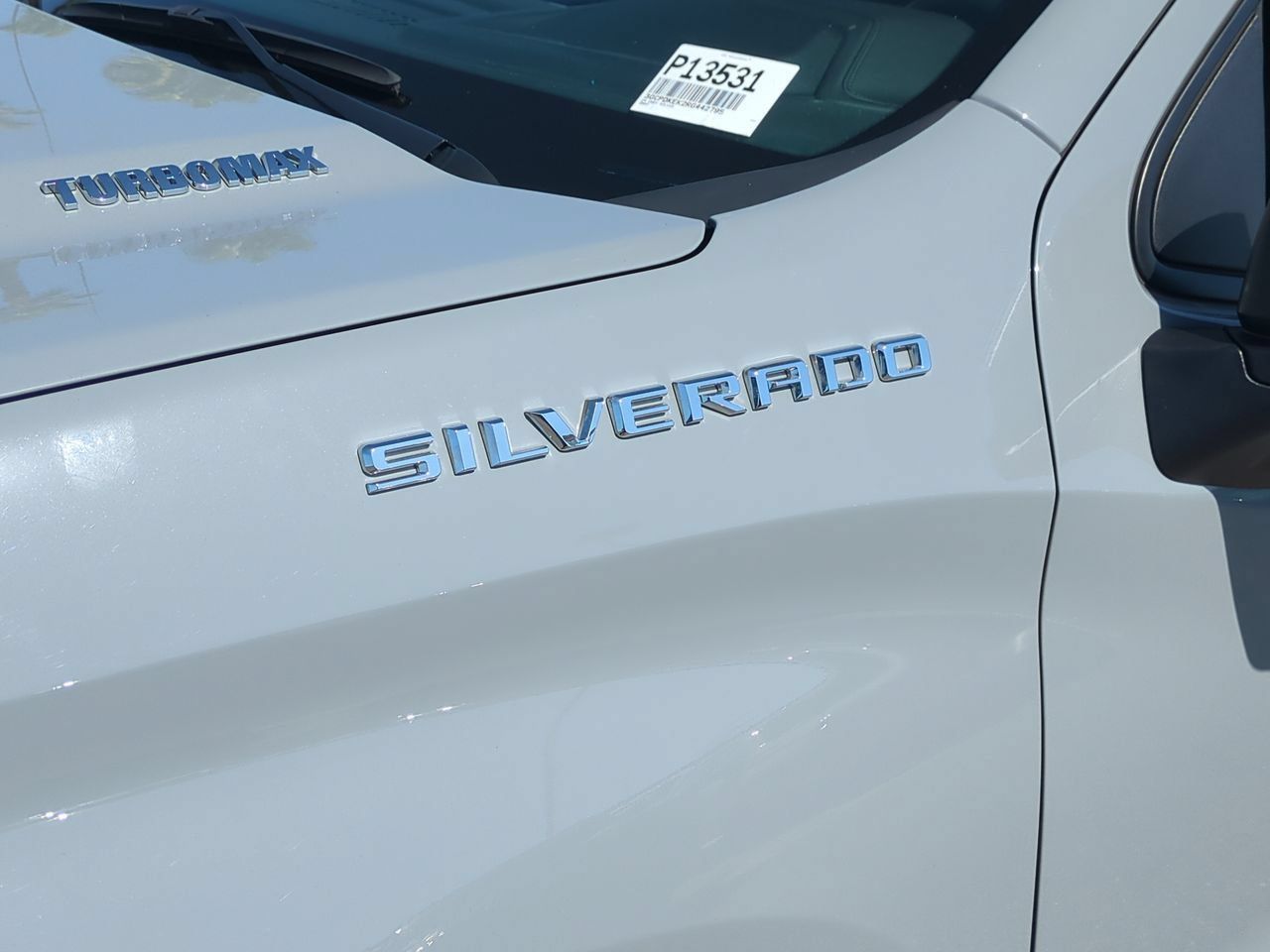 Used 2024 Chevrolet Silverado 1500 LT AWD/4WD image 31