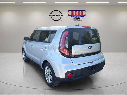 Used 2017 Kia Soul FWD image 4