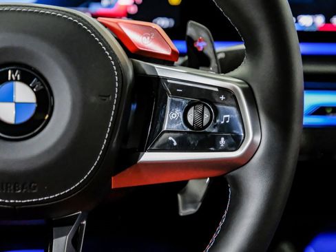 Used 2025 BMW M5 w/ Carbon Package image 14