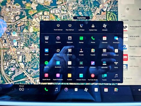 Used 2023 Tesla Model X AWD image 34