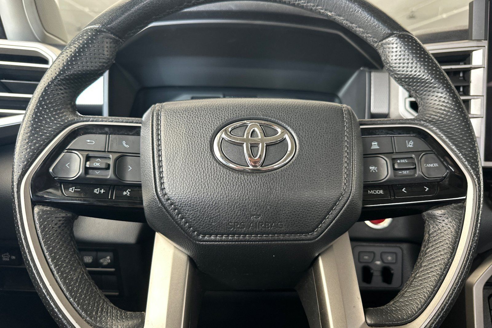 Used 2023 Toyota Tundra Limited w/ TRD Off-Road Package AWD/4WD image 21