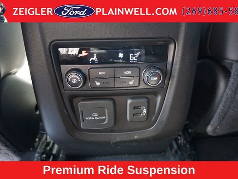 Used 2022 Buick Enclave Avenir w/ Avenir Technology Package AWD/4WD image 14