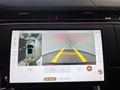 Used 2022 Porsche Panamera RWD image 25