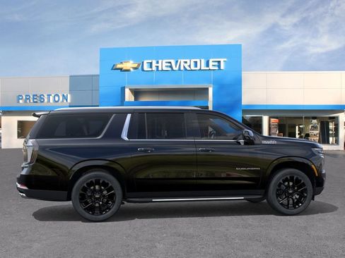 New 2026 Chevrolet Suburban High Country w/ Sun And Tow Package AWD/4WD image 5