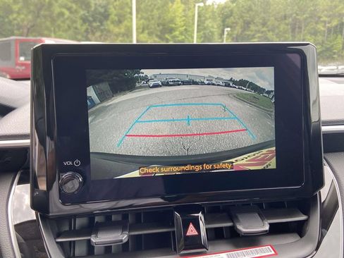 Used 2026 Toyota Corolla Cross LE FWD image 19