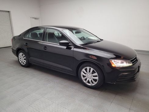 Used 2017 Volkswagen Jetta S image 11